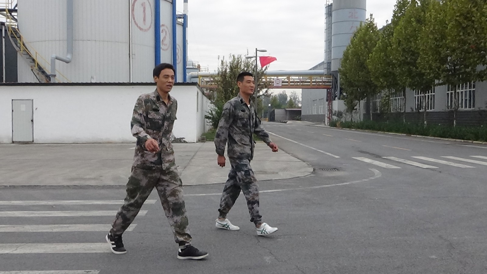 1601945655915041a0uv.jpg 1601945655915041a0uv.jpg